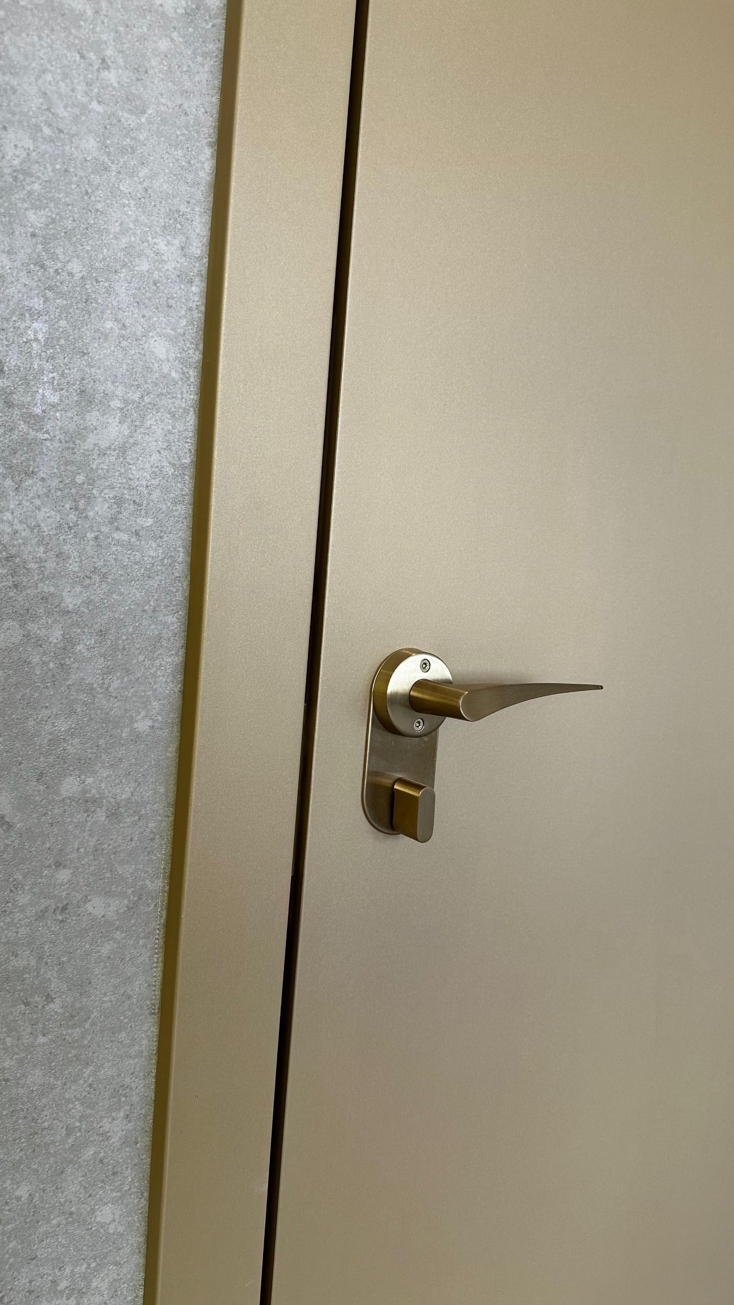 GoldFórmica Satin® 